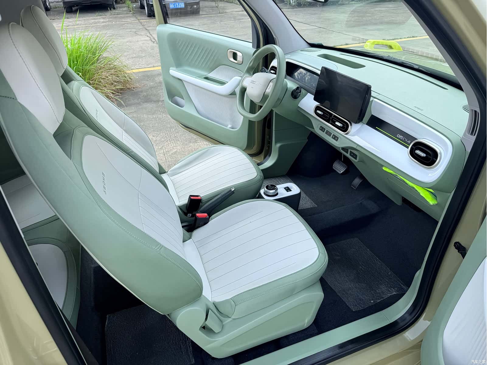 Geely Panda, 2025 12