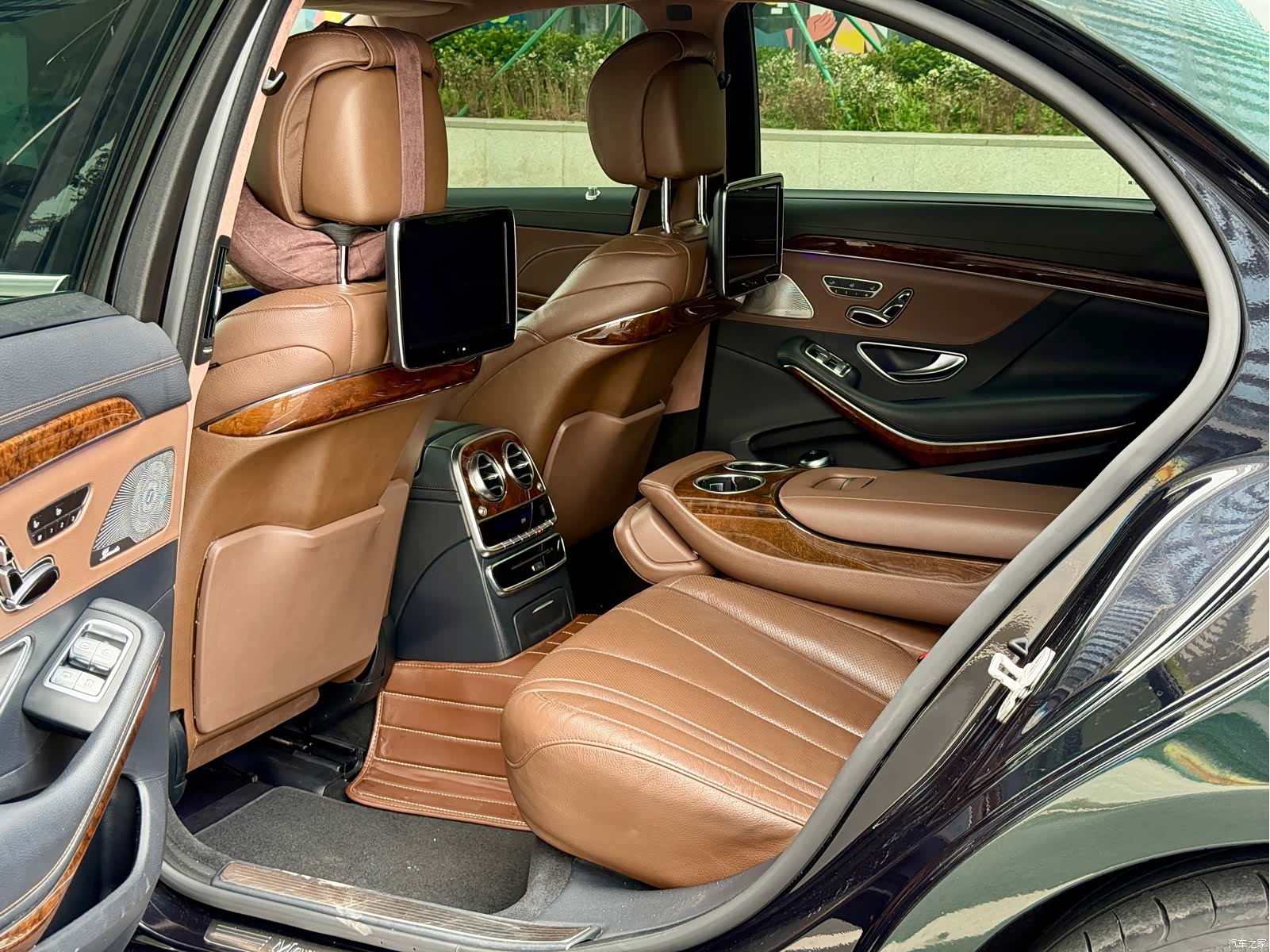 Mercedes-Benz S-Class, 2015 7