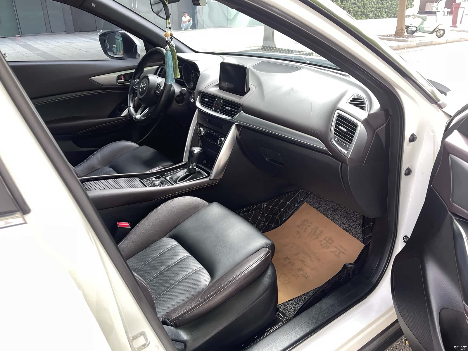 Mazda CX-4, 2018 11