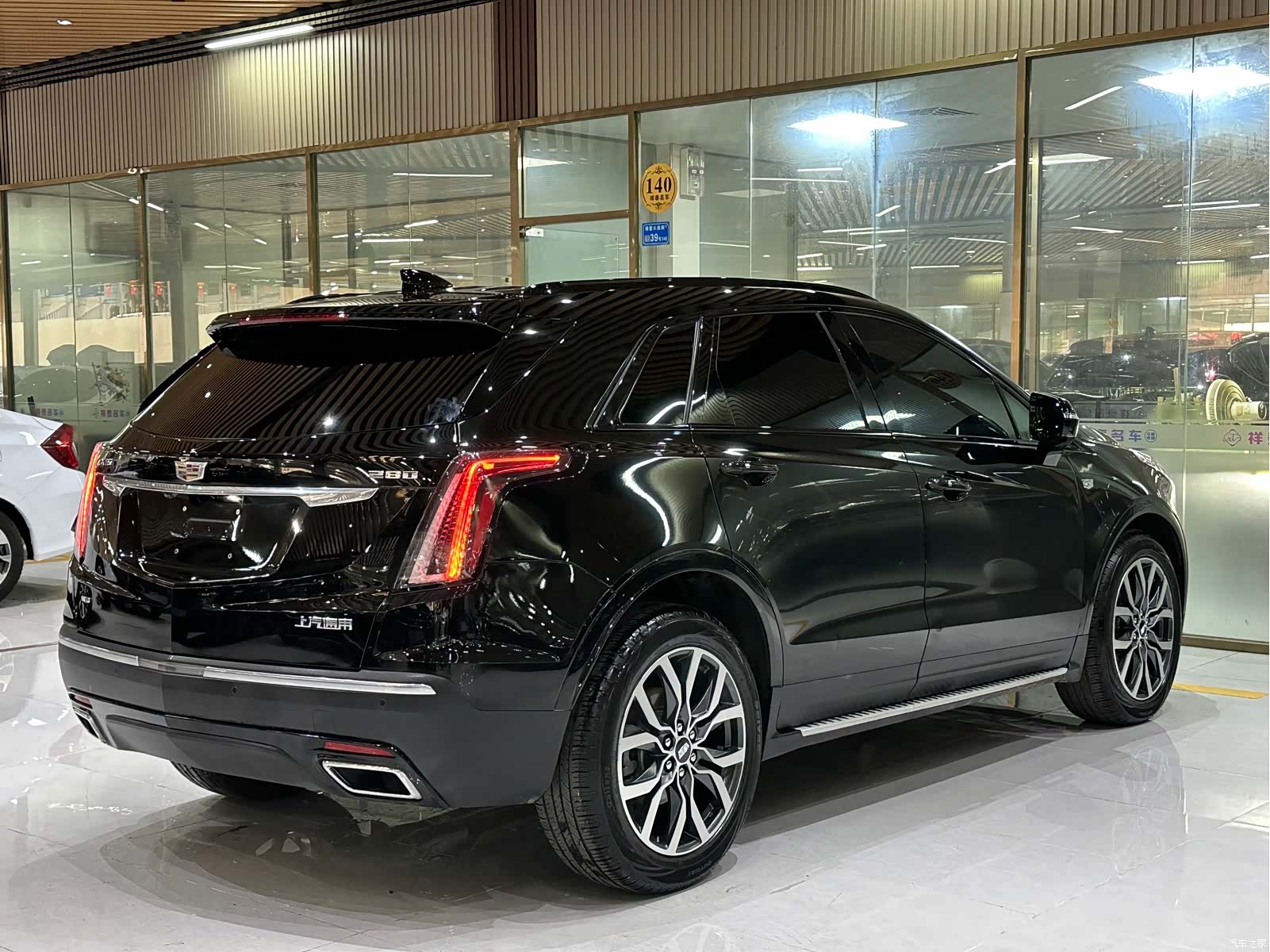 Cadillac XT5, 2021 4