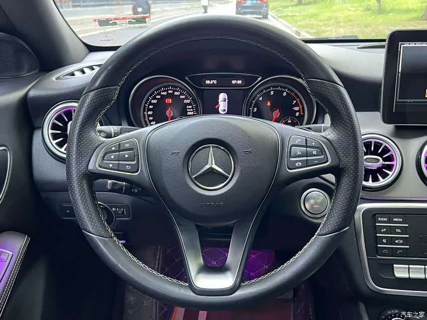 Mercedes-Benz CLA, 2018 10