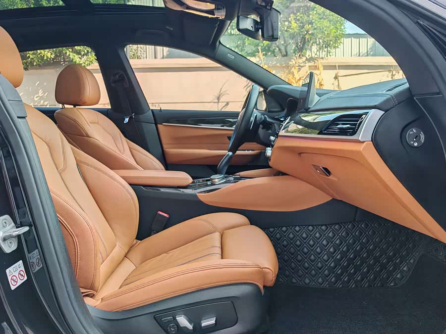 BMW 6 Series GT 2020, фото 18