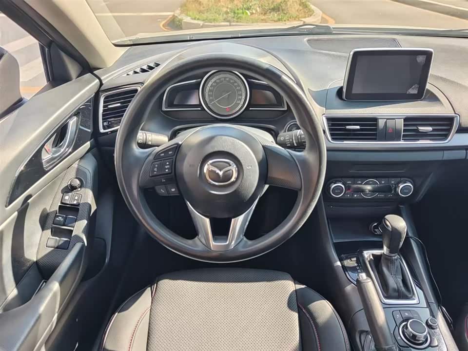 Mazda 3 Angkesaila Mazda 3 Angkesaila