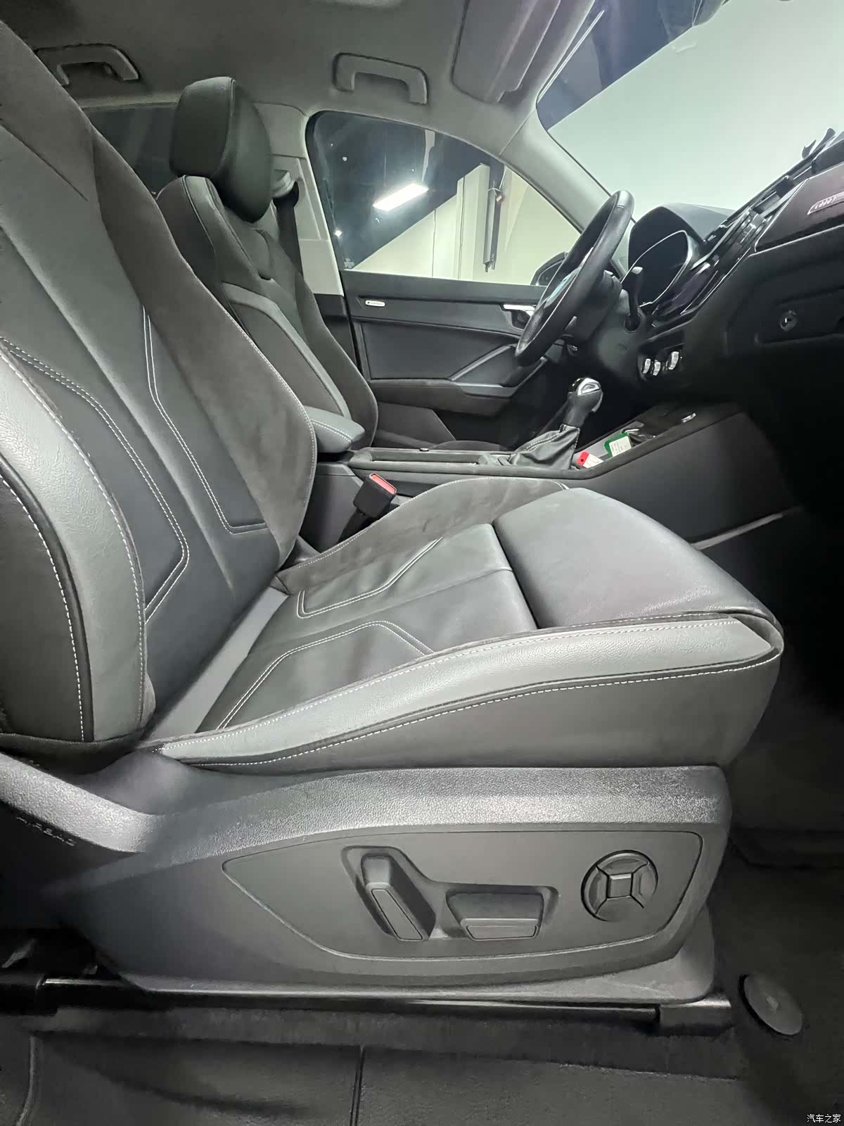 Audi Q3, 2022 19