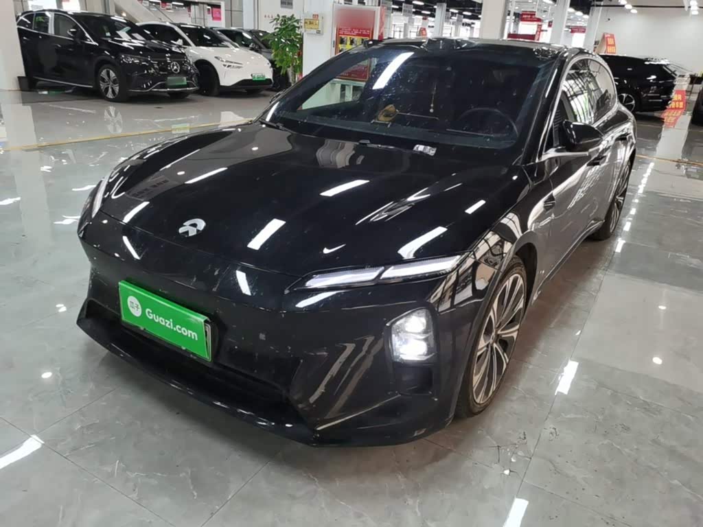 NIO ET5
