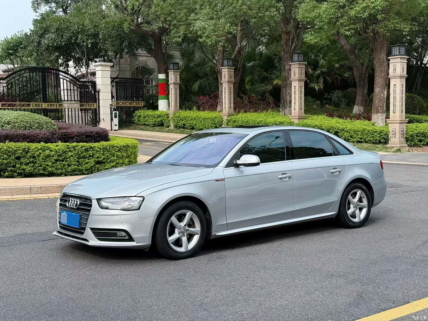 Audi A4L, 2015 1