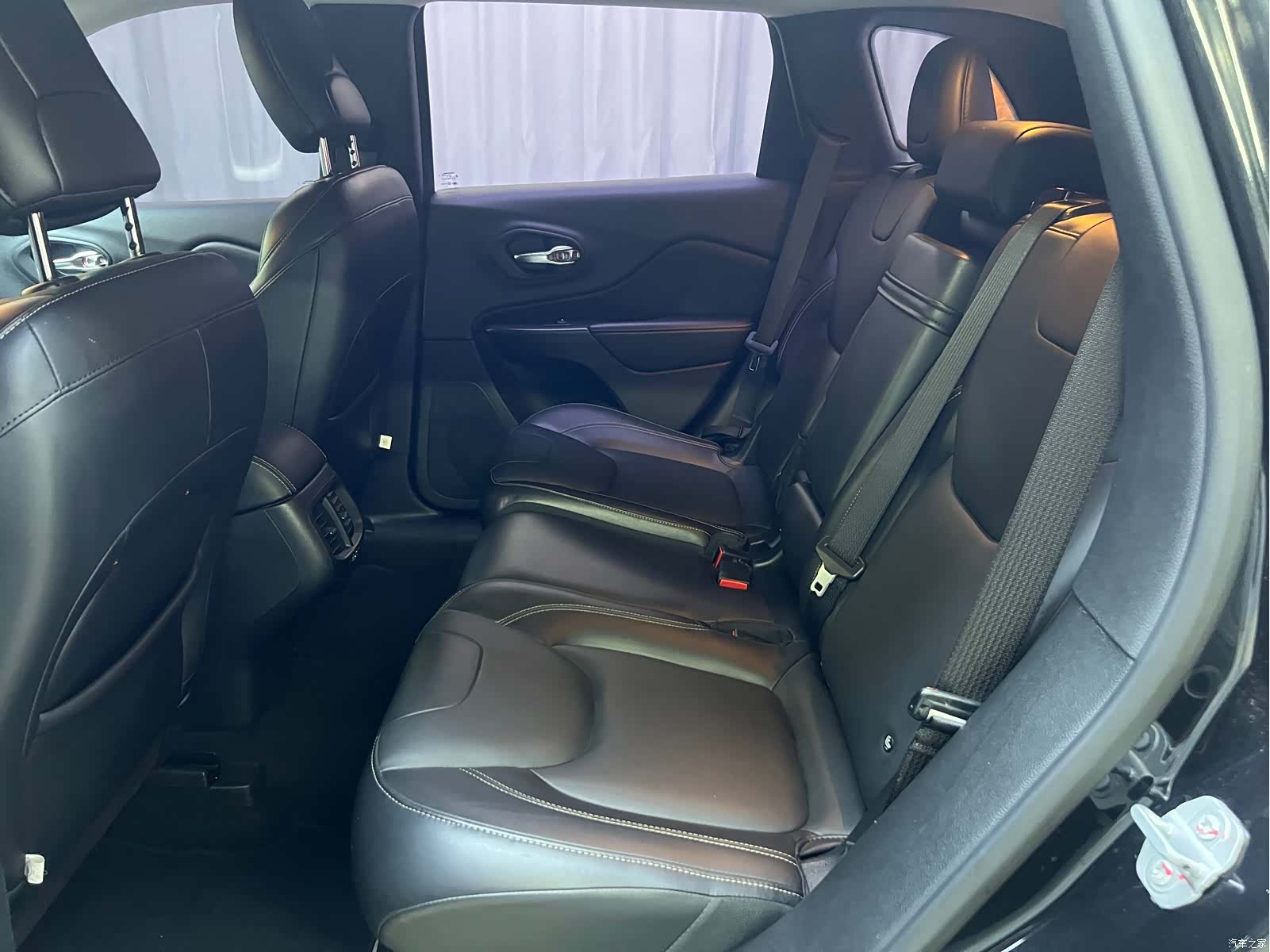 Jeep Cherokee, 2016 17