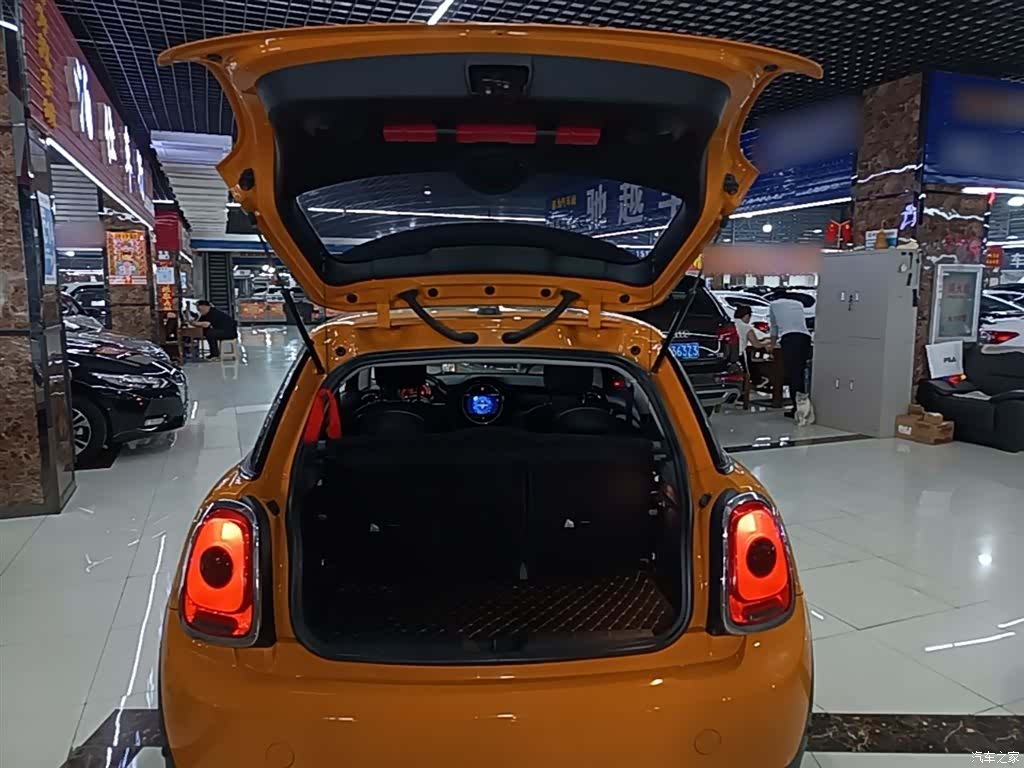 Mini ONE, 2018 19
