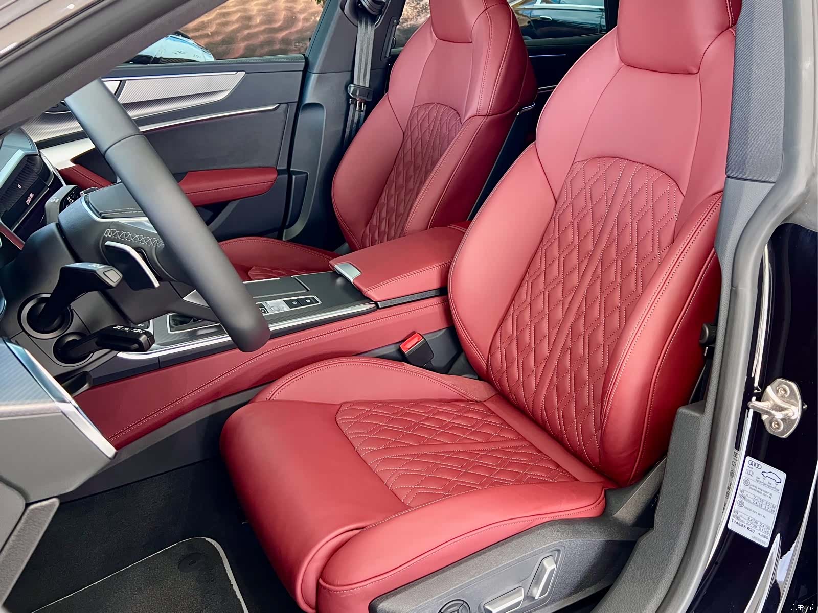 Audi A7L, 2025 7