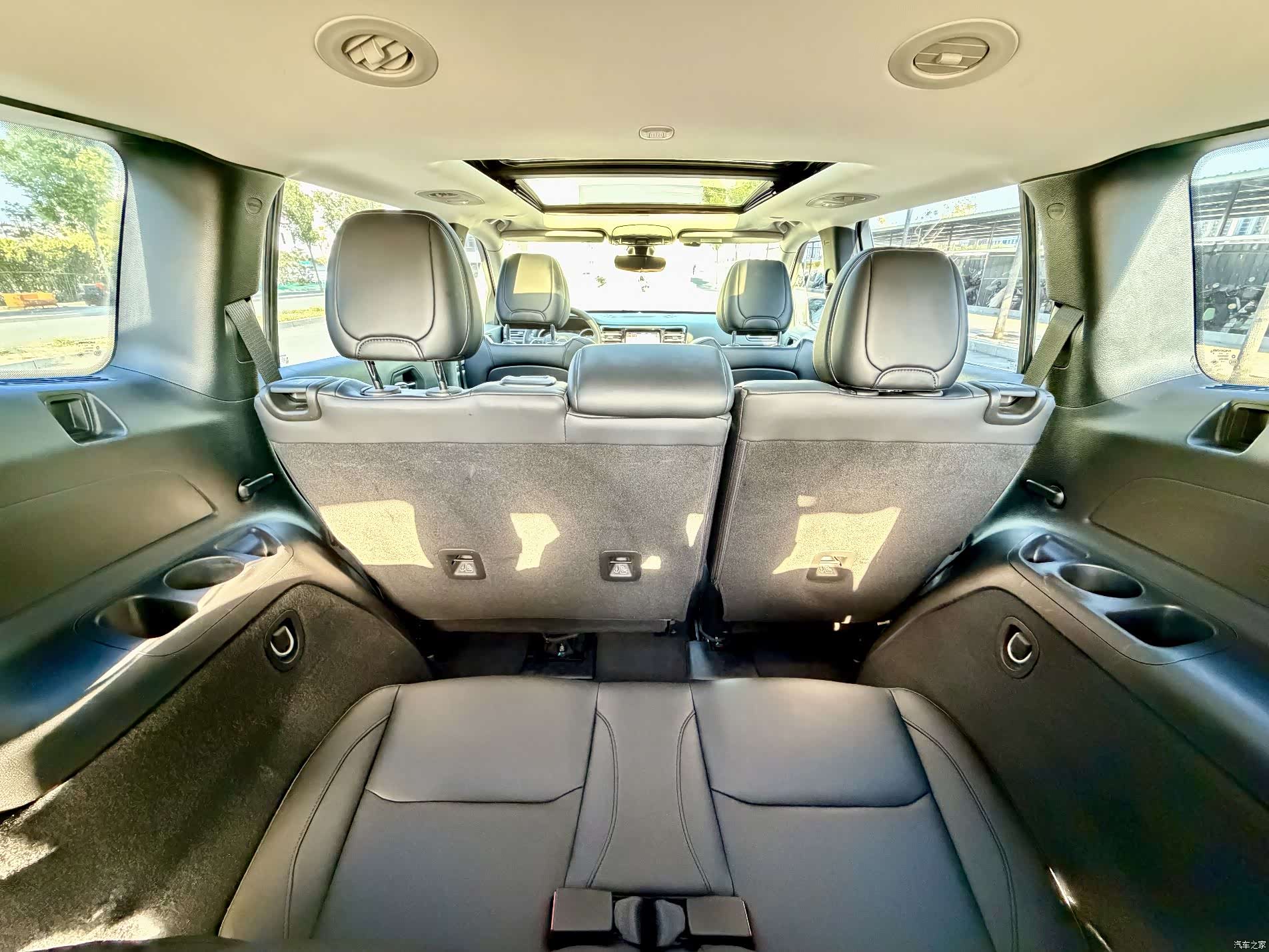 Jeep Grand Commander, 2019 16