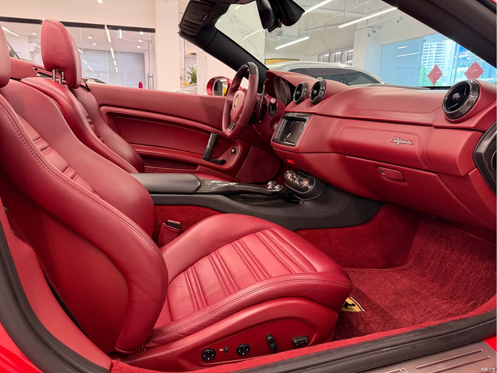 Ferrari California, 2013 10