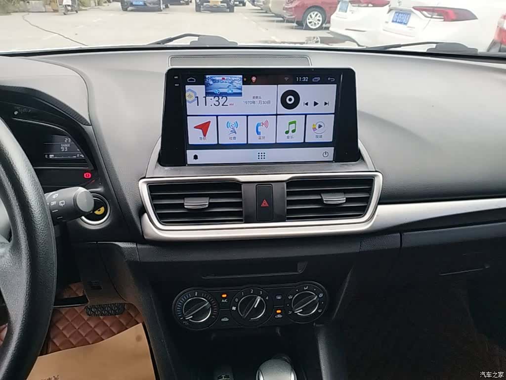 Mazda Mazda3, 2019 13
