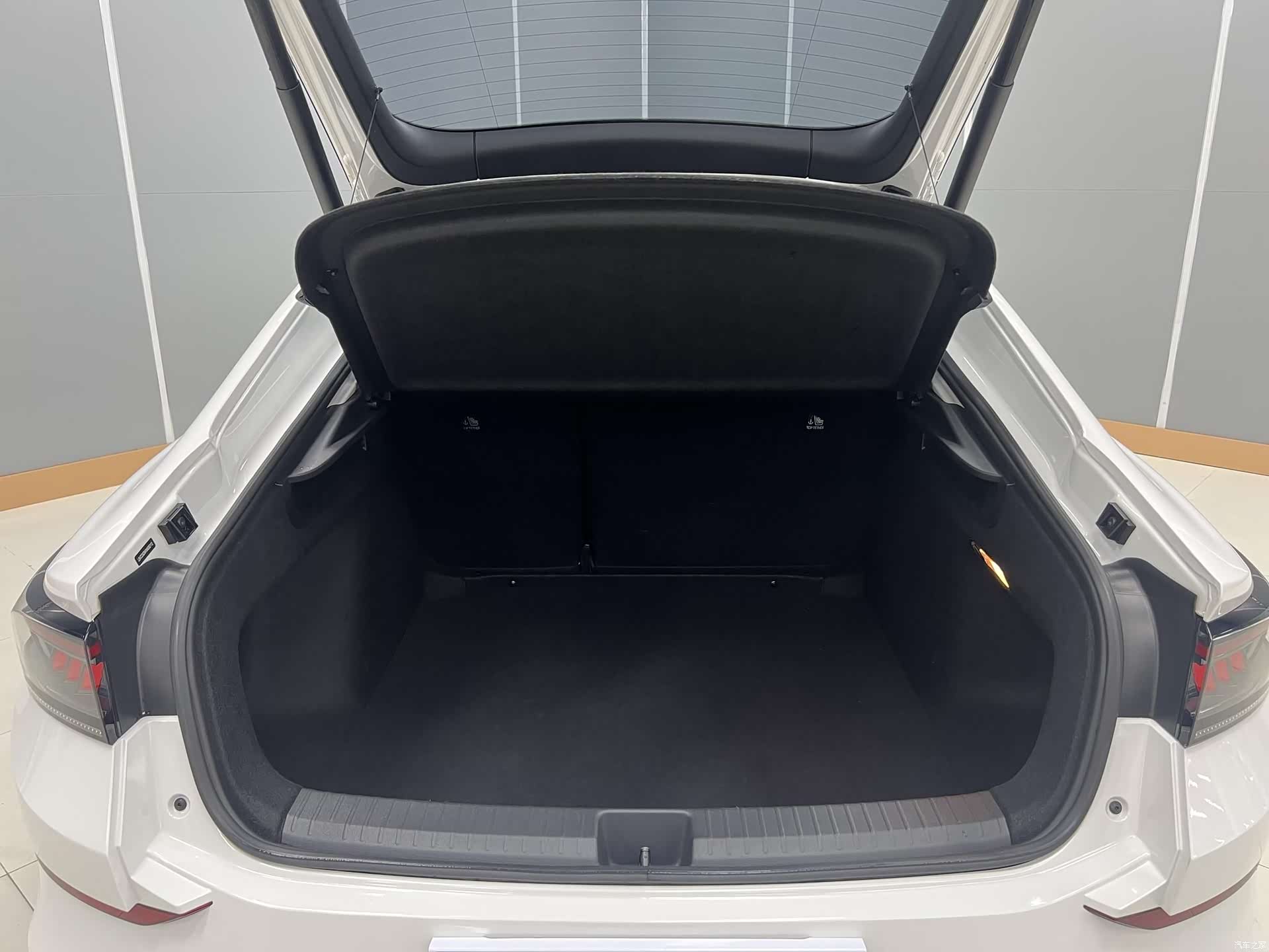 Volkswagen Lamando, 2022 27