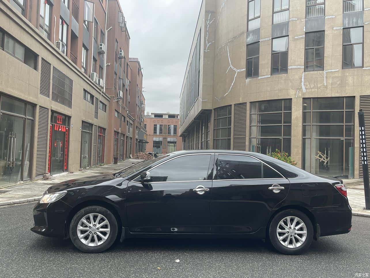Toyota Camry, 2017 3