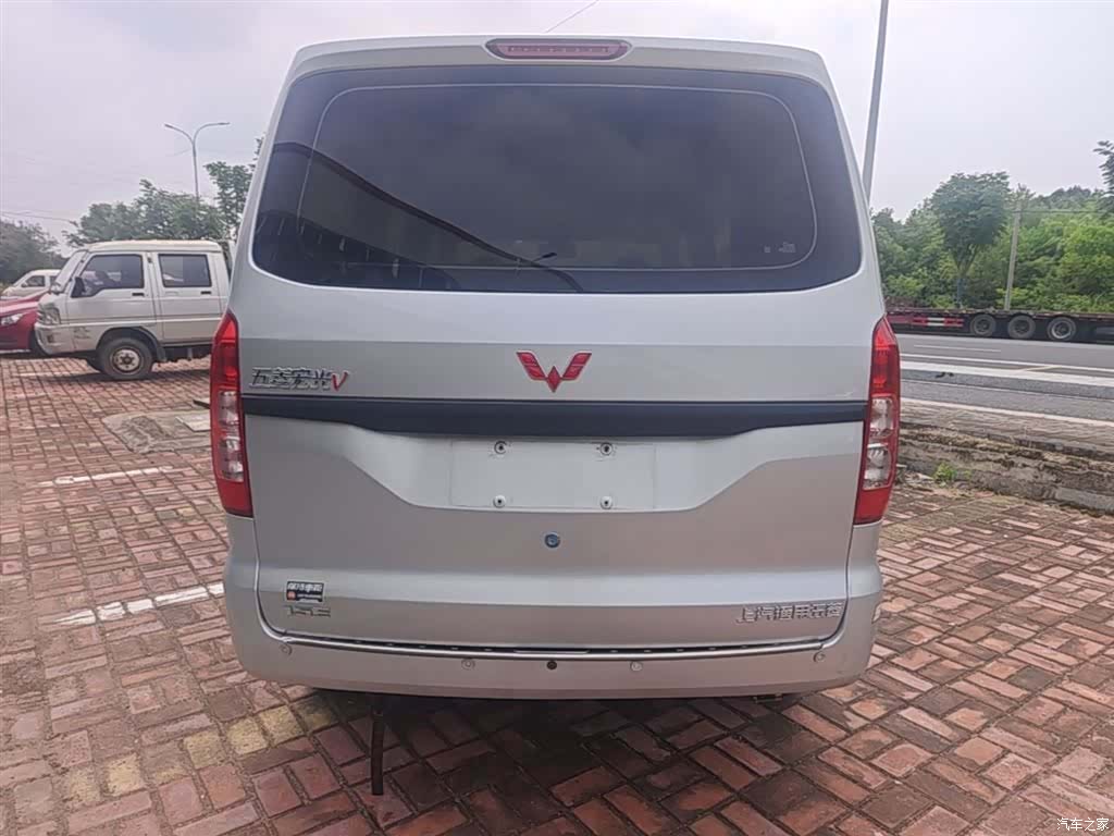 Wuling Hongguang, 2022 6