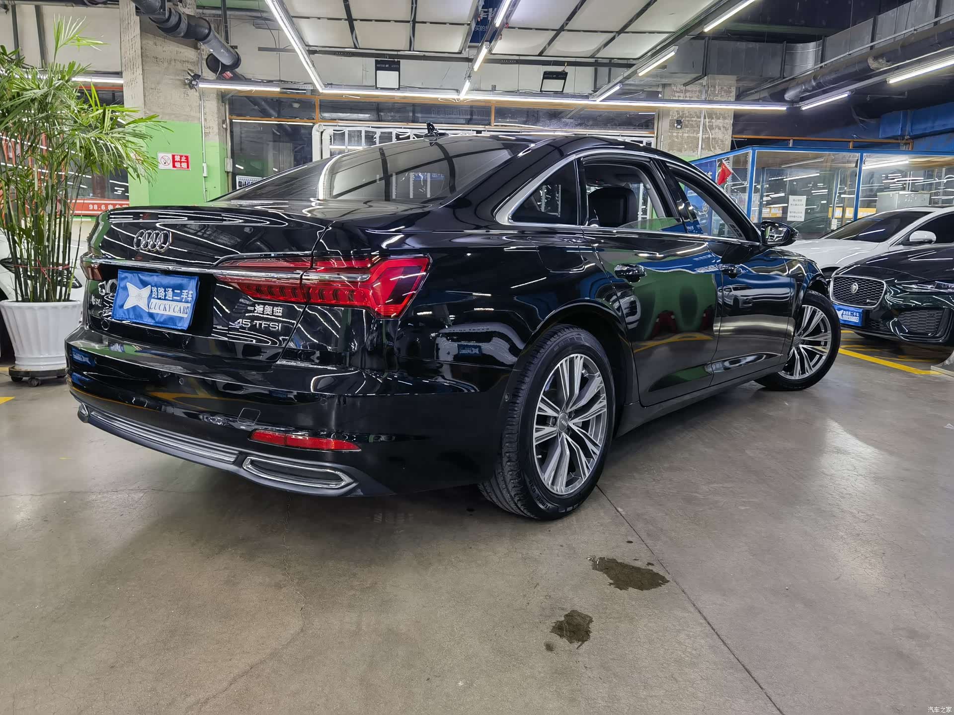 Audi A6L, 2020 4