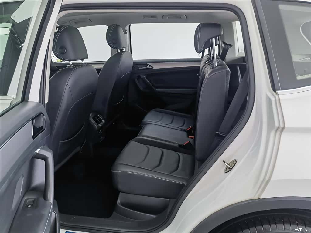 Volkswagen Tiguan L, 2018 15