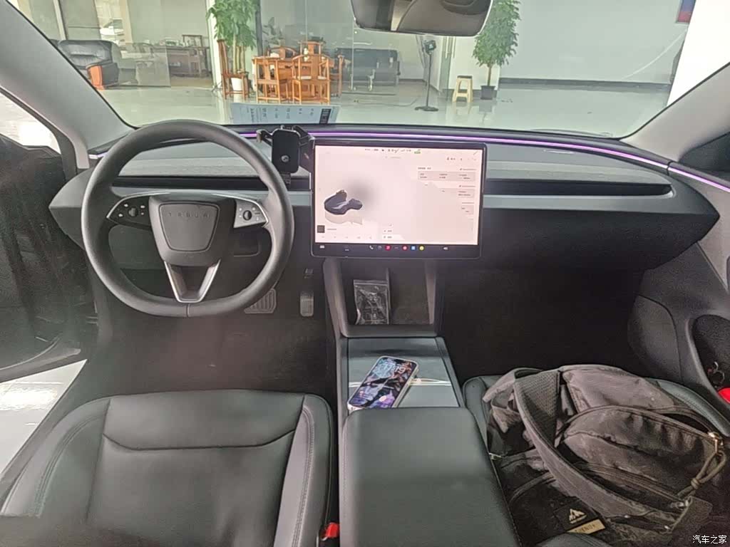 Tesla Model 3, 2024 10