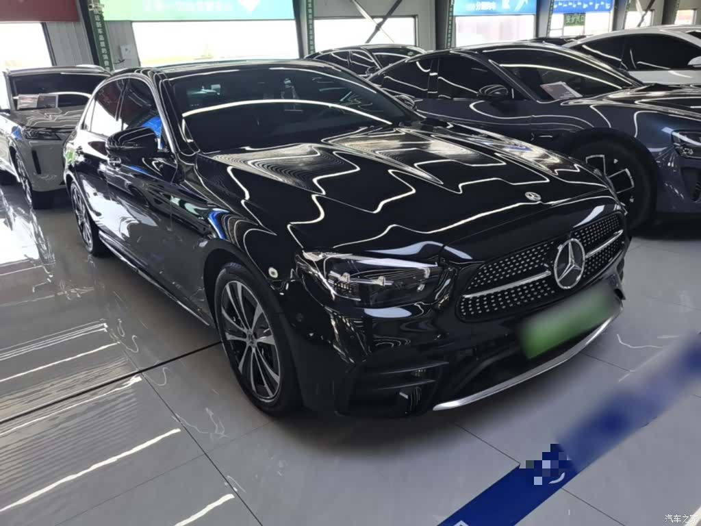 Mercedes-Benz E-Class, 2022 4