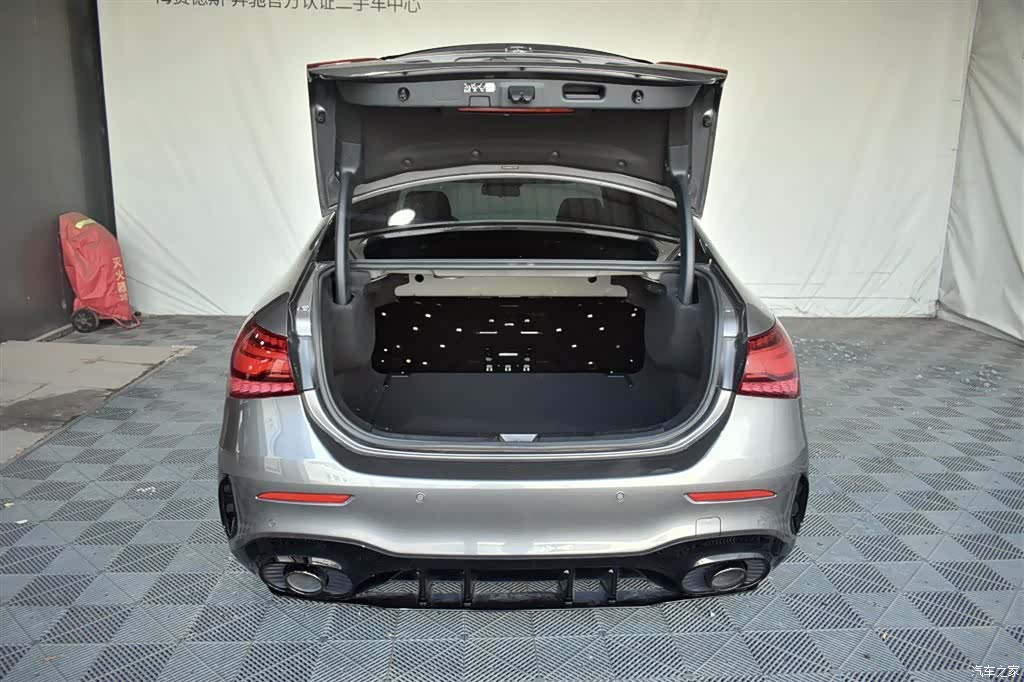 Mercedes-Benz A-Class, 2024 13