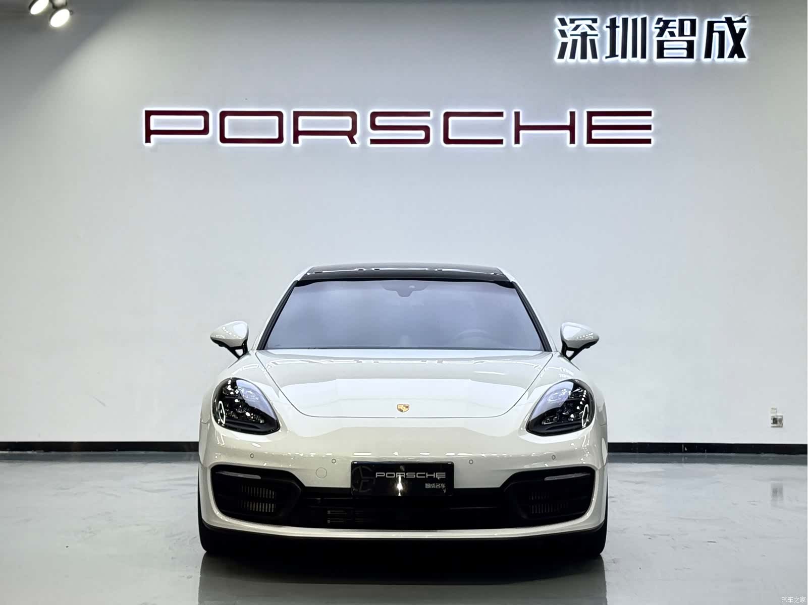 Porsche Panamera, 2023 2