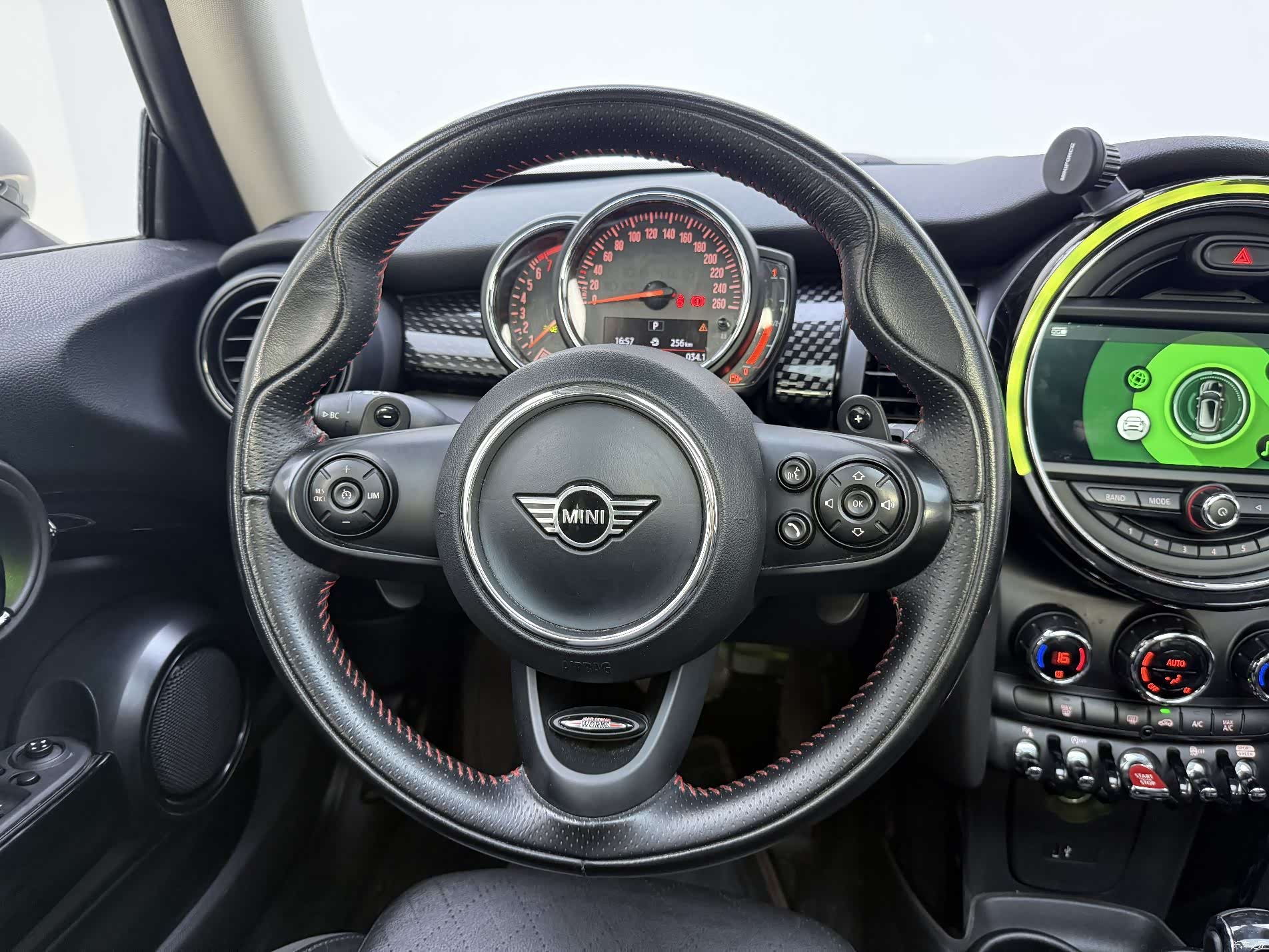 Mini Cooper, 2020 11
