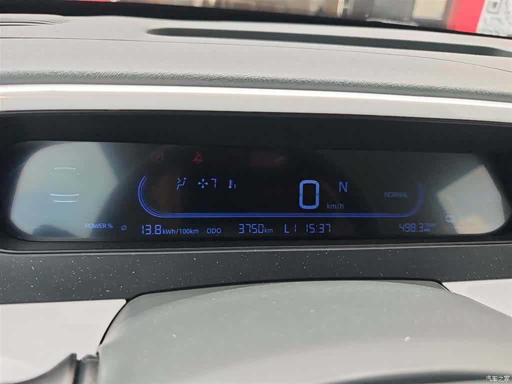 Geely Panda, 2025 12