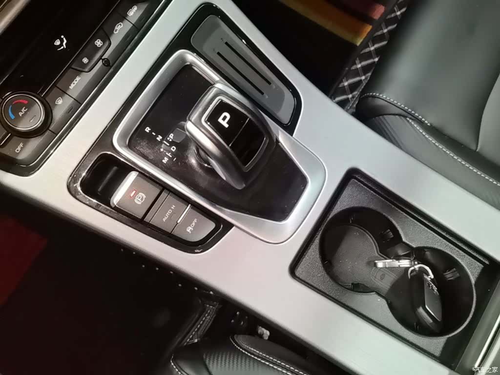 Geely Boyue, 2021 14