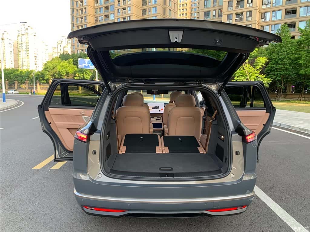 NIO L90, 2025 9
