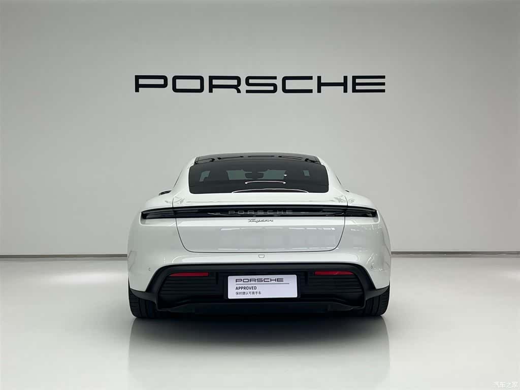Porsche Taycan, 2026 все фото