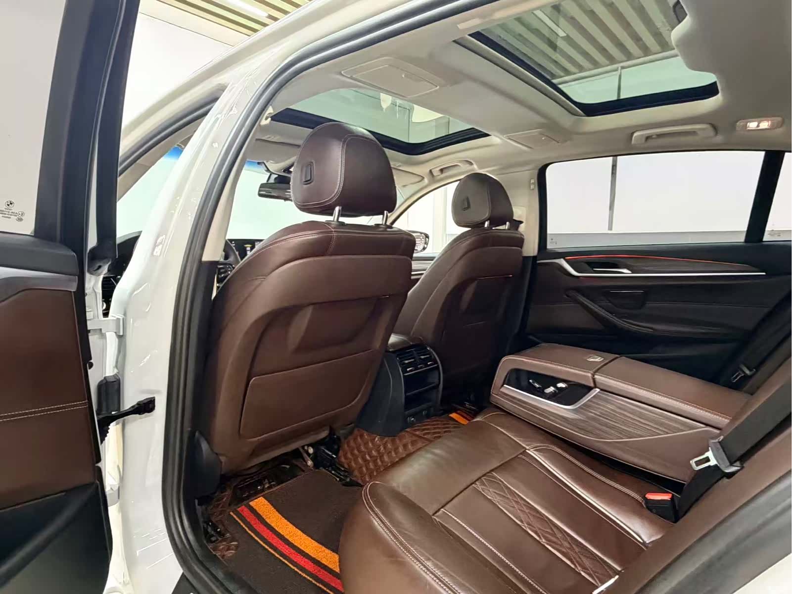 BMW 5 Series, 2017 все фото