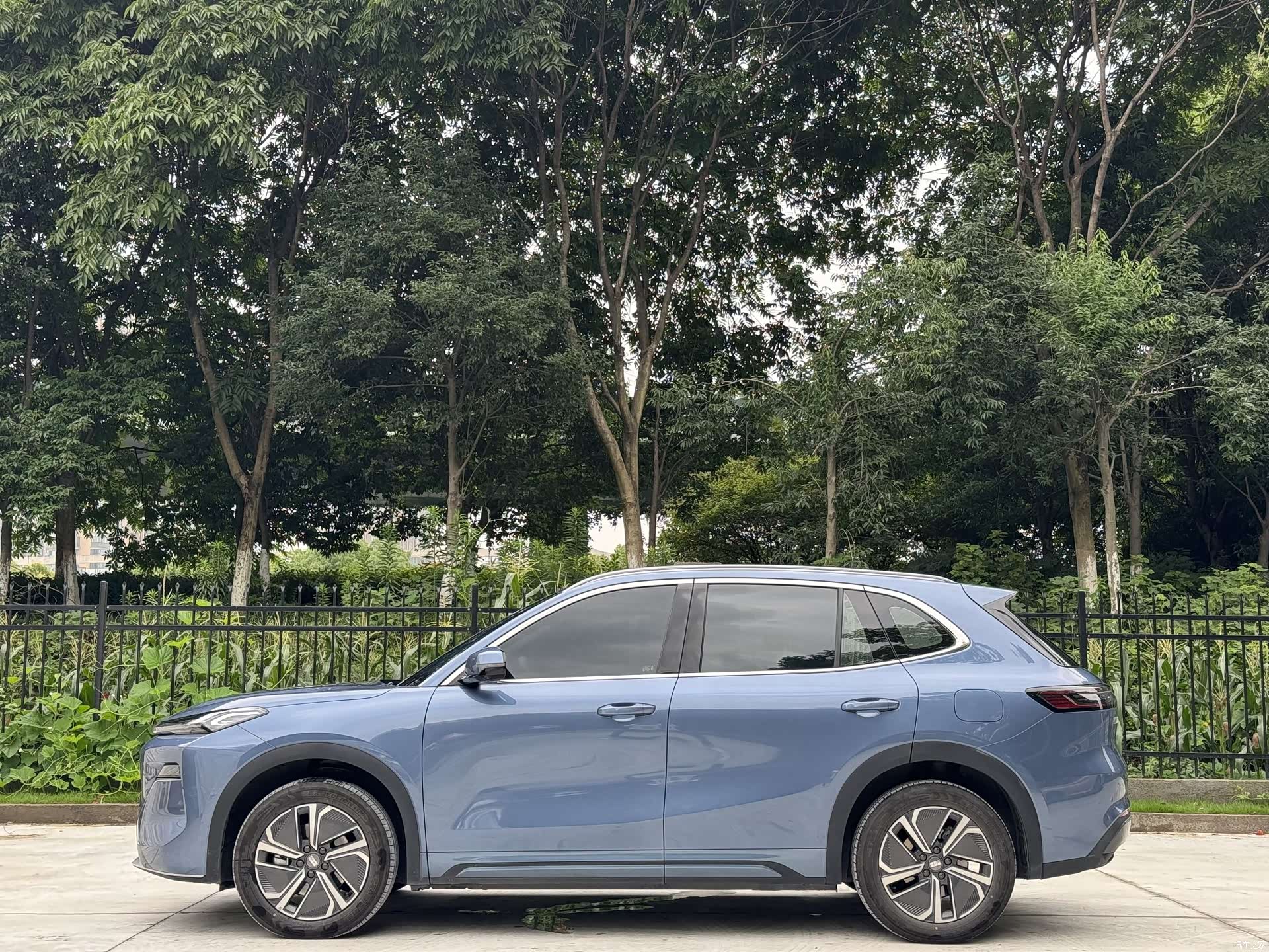 Geely 7, 2025 3