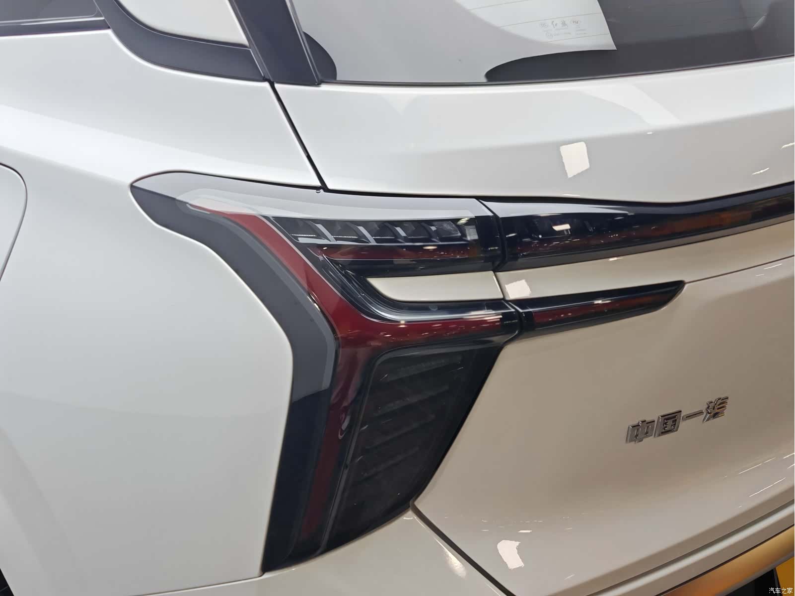 Hongqi HS3, 2026 7