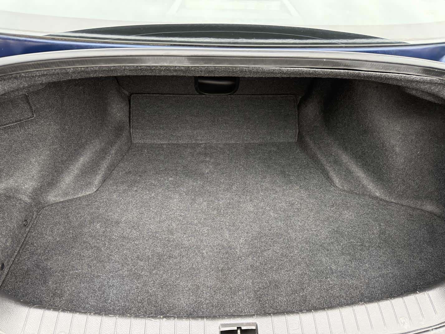 Infiniti Q50L, 2016 23
