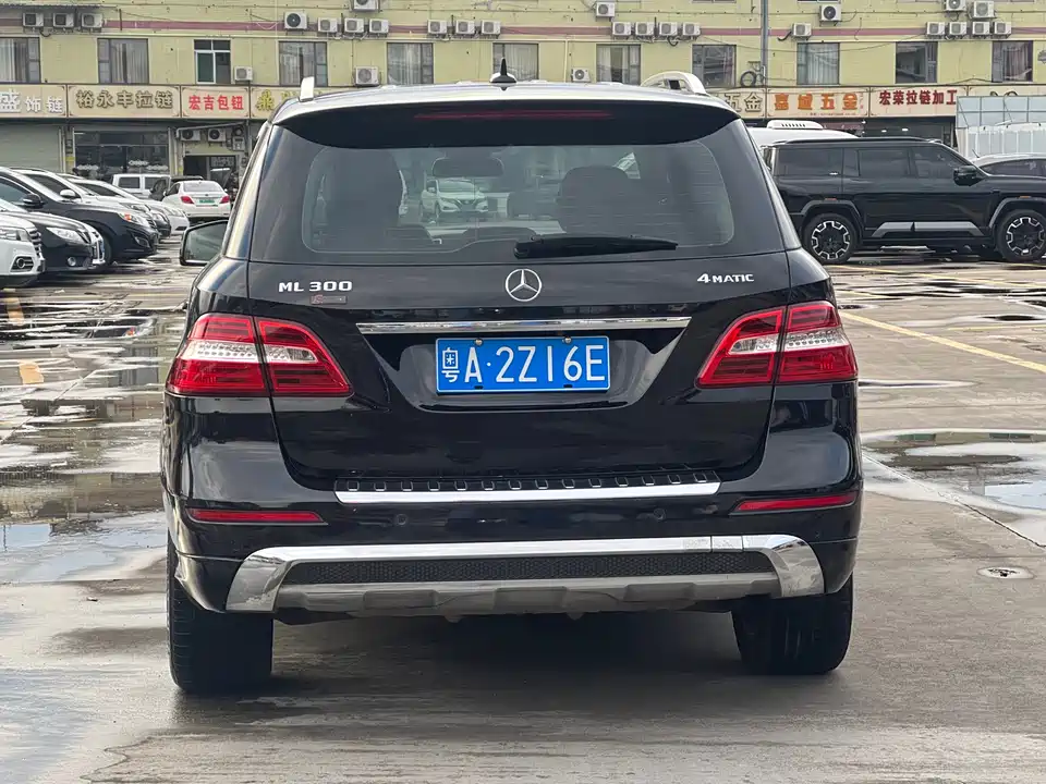 Mercedes-Benz M class