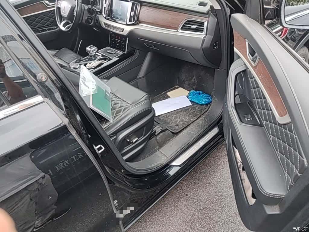 Hongqi HS7, 2020 11