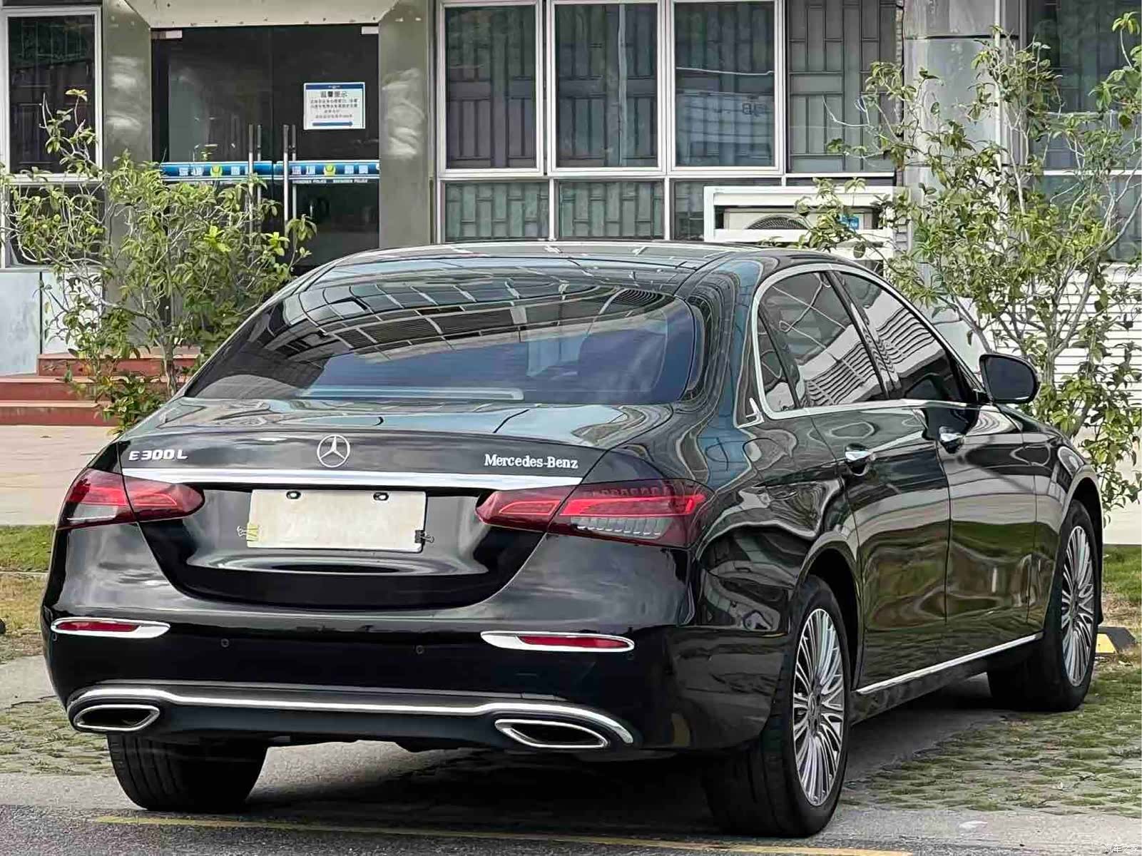 Mercedes-Benz E-Class, 2024 4