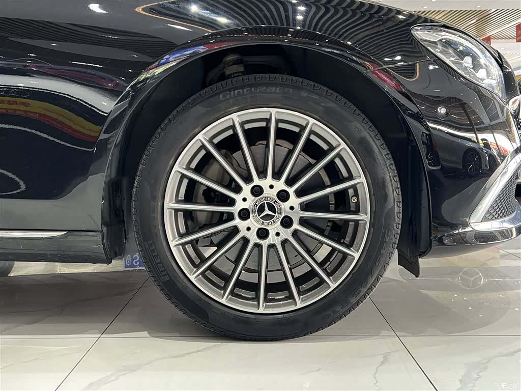 Mercedes-Benz E-Class, 2022 15