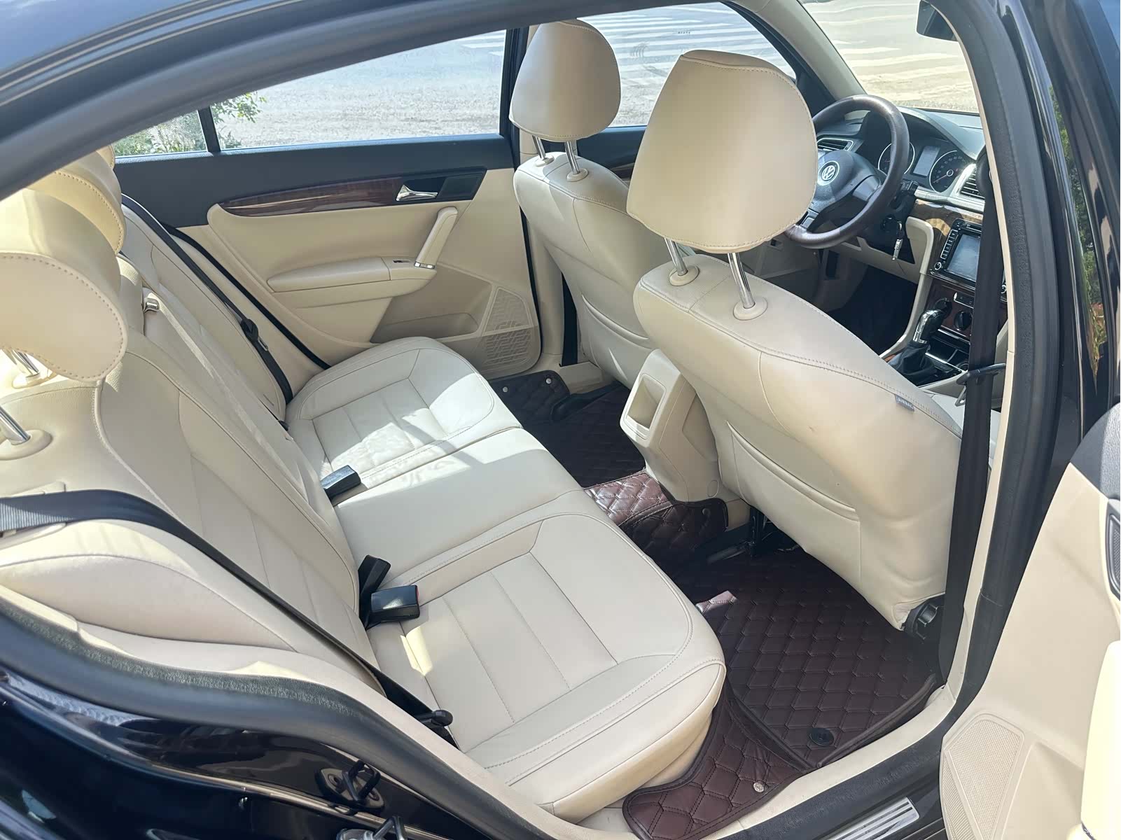 Volkswagen Lavida, 2015 9