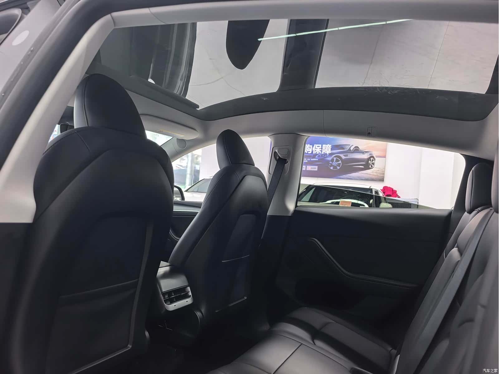 Tesla Model Y, 2025 7