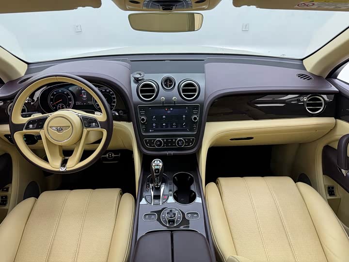 Bentley Bentayga 2018 4.0T V8