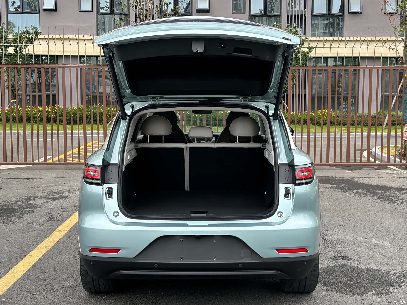 Leapmotor C11, 2023 15