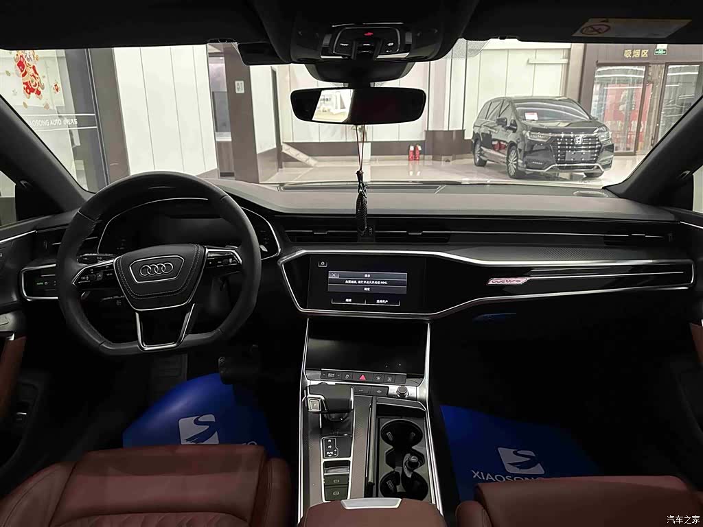 Audi A7L, 2024 14