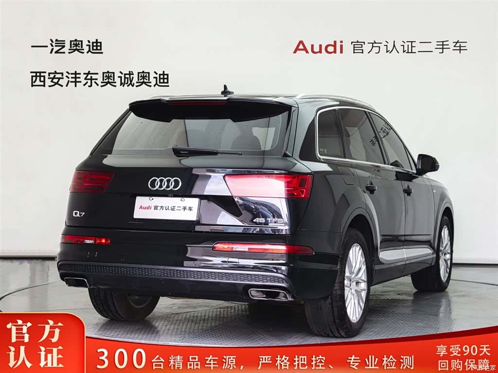 Audi Q7, 2018 все фото