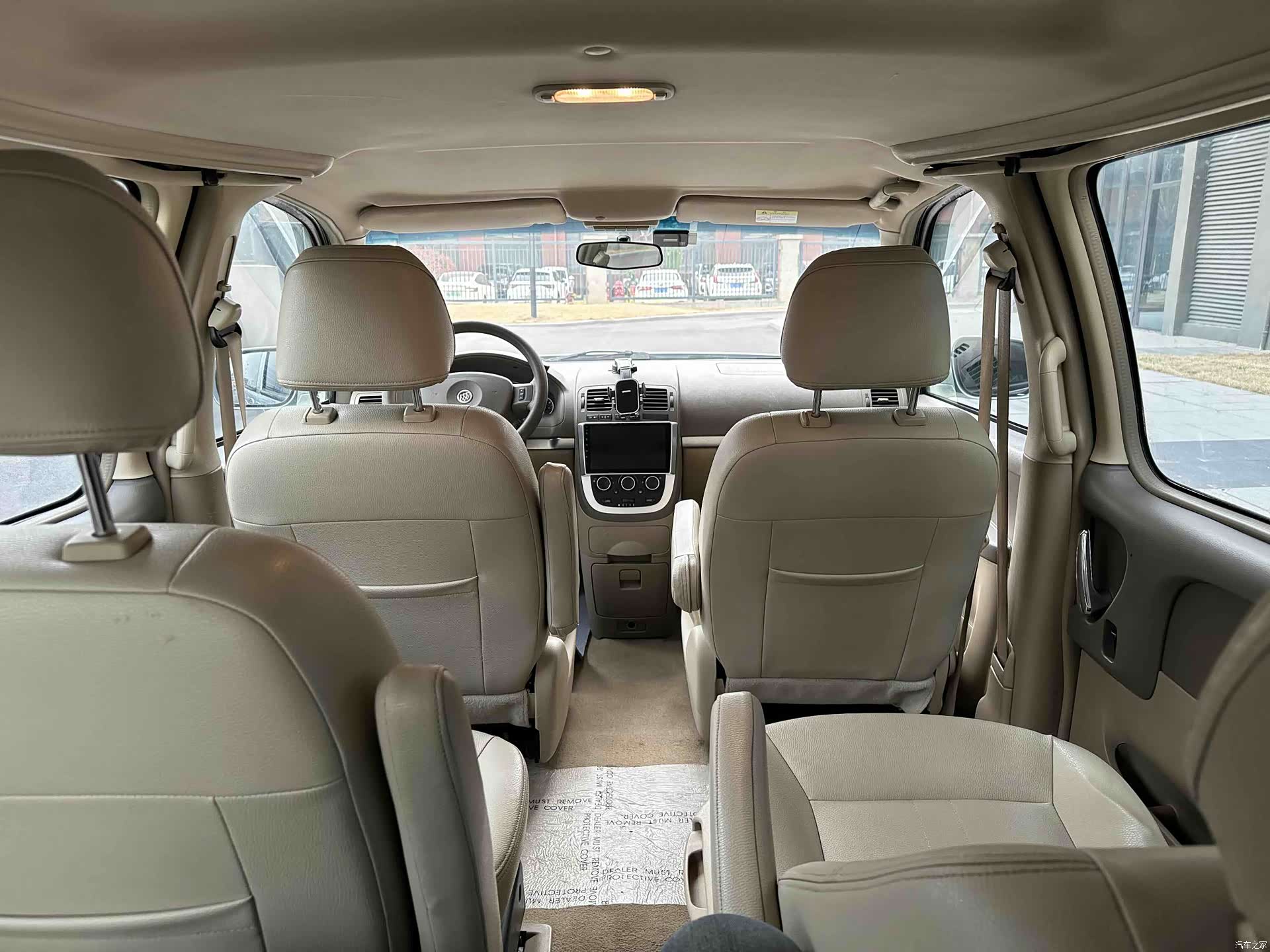 Buick GL8, 2015 18