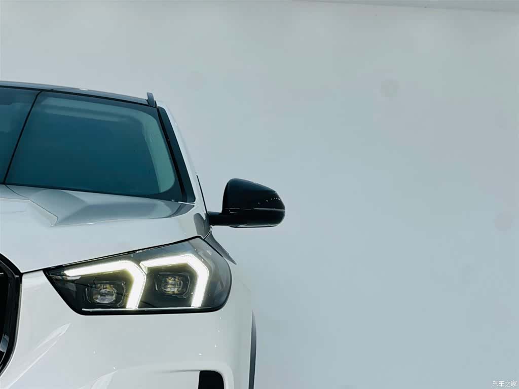 BMW X1, 2023 10