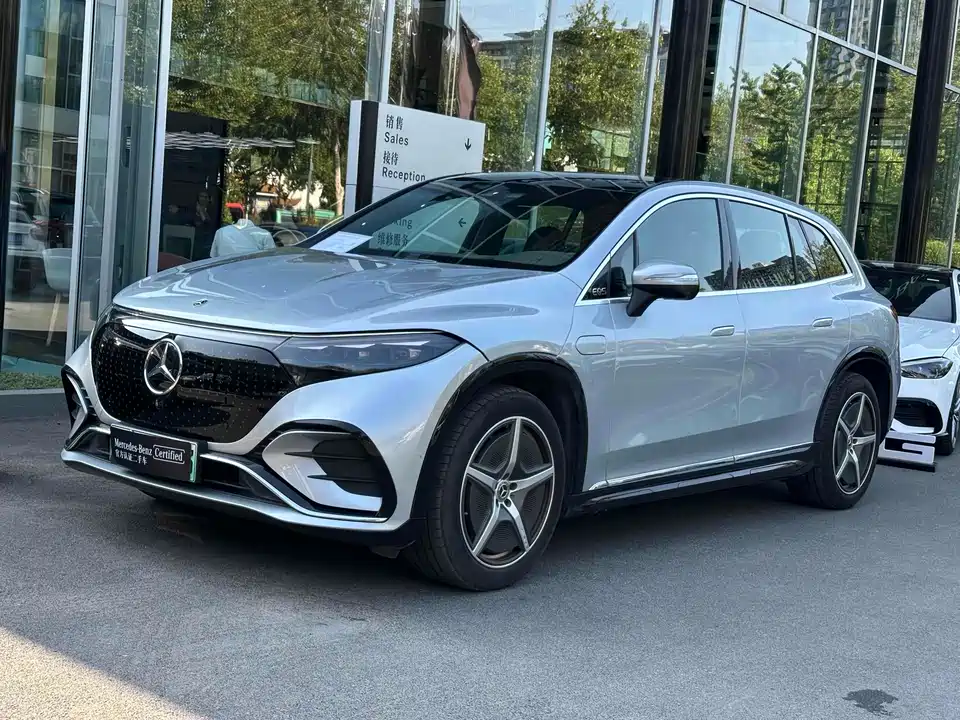 Mercedes-Benz EQS SUV
