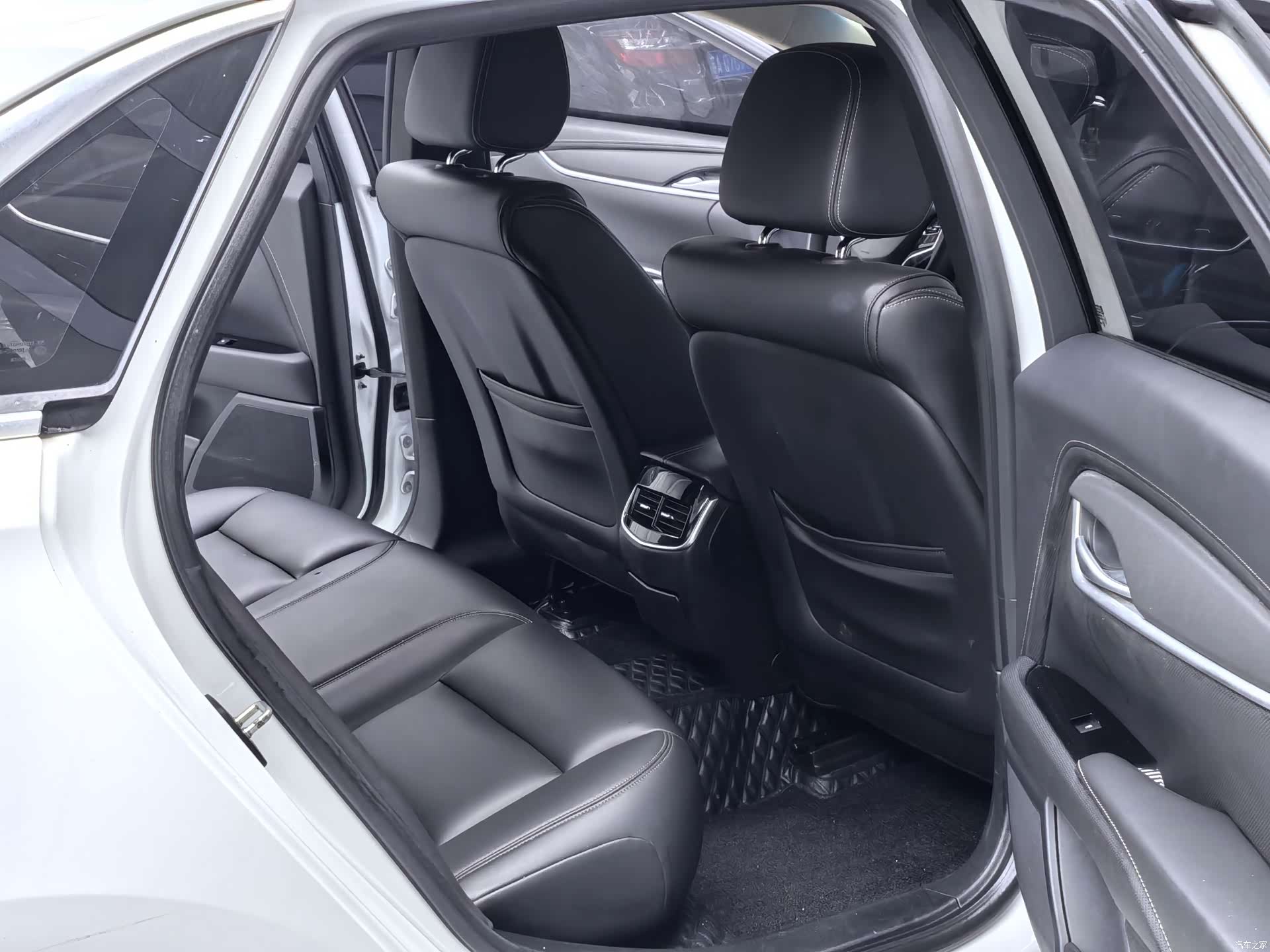 Cadillac XTS, 2019 9