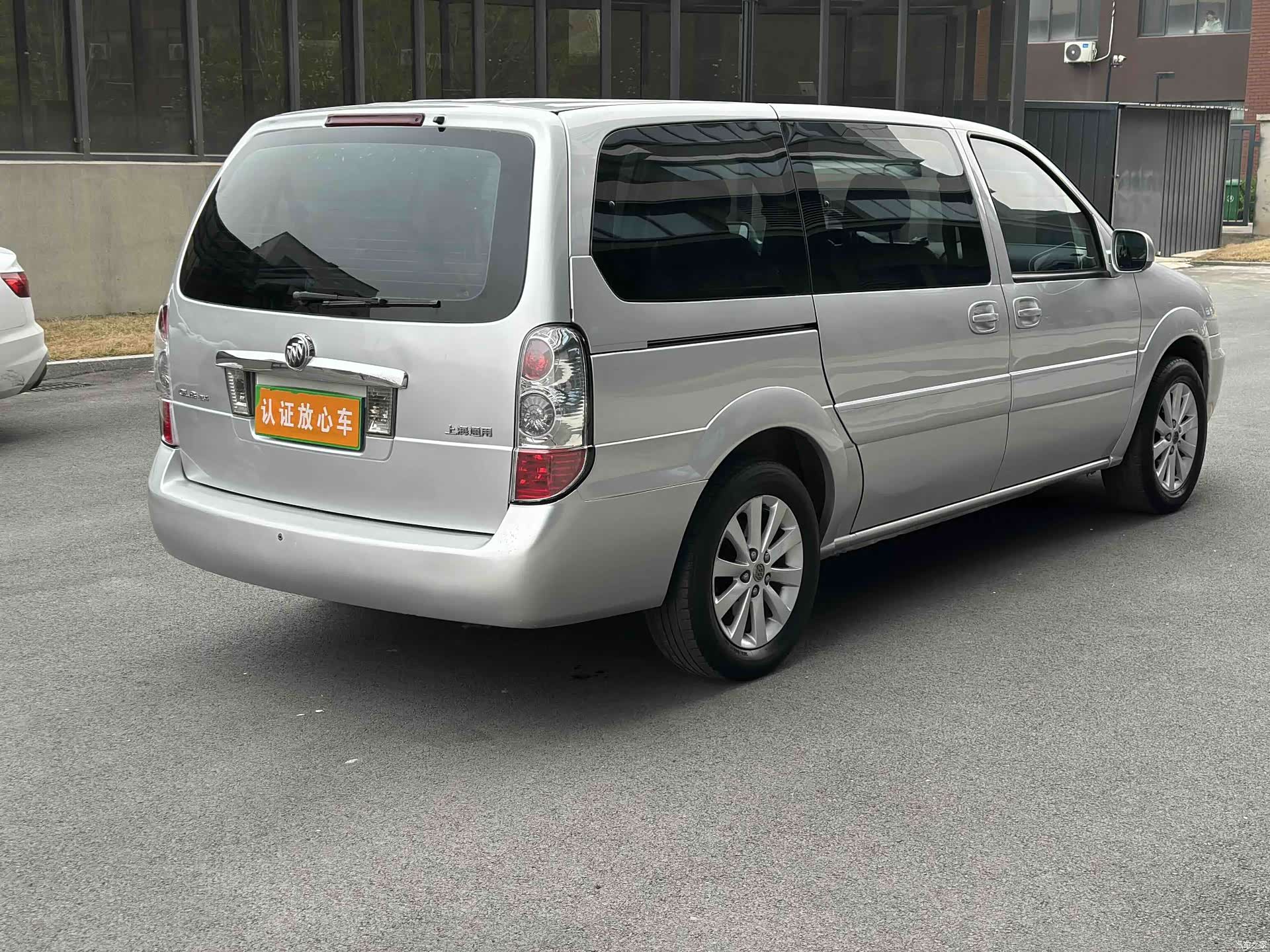 Buick GL8, 2015 6