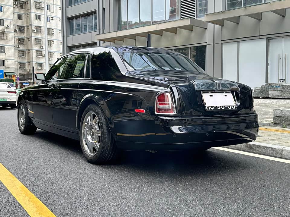 Rolls-Royce Phantom